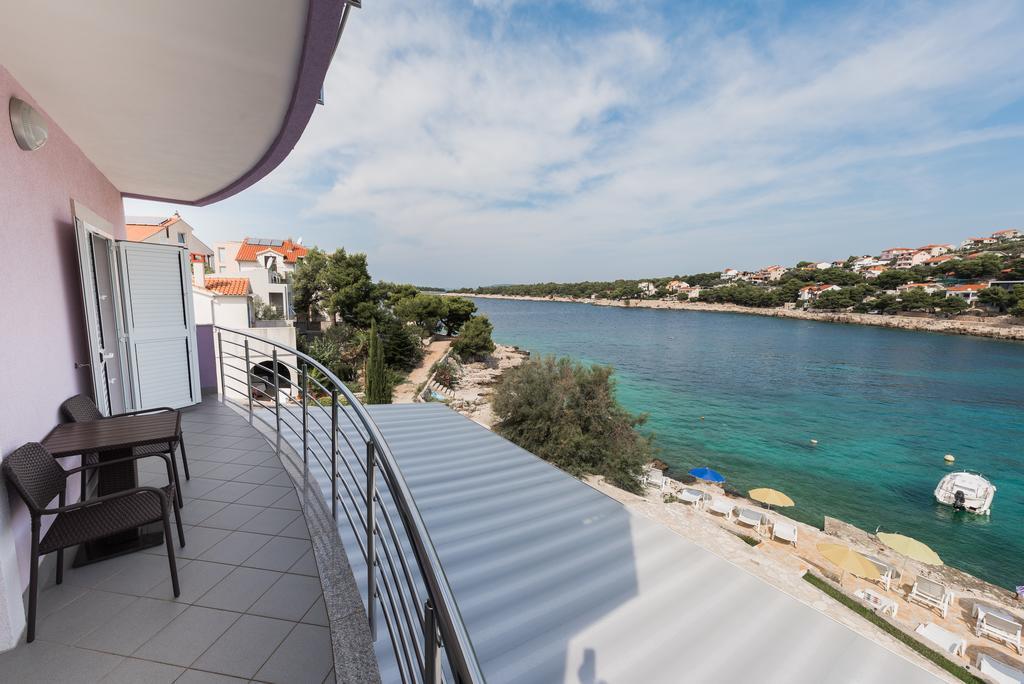 Apartment Dragan Grubisic Primosten Luaran gambar
